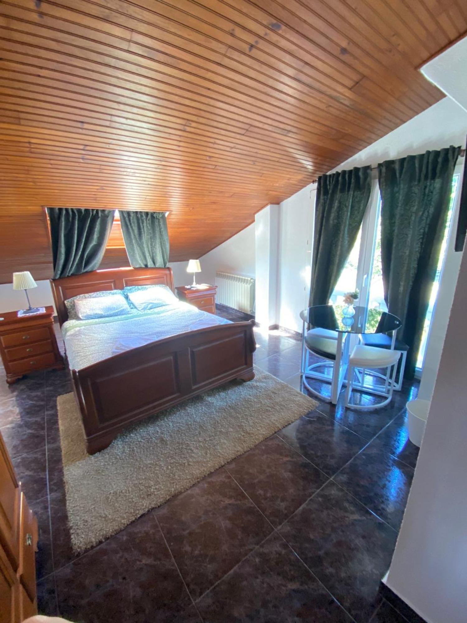 Hotel Jmca à Castro Urdiales Extérieur photo